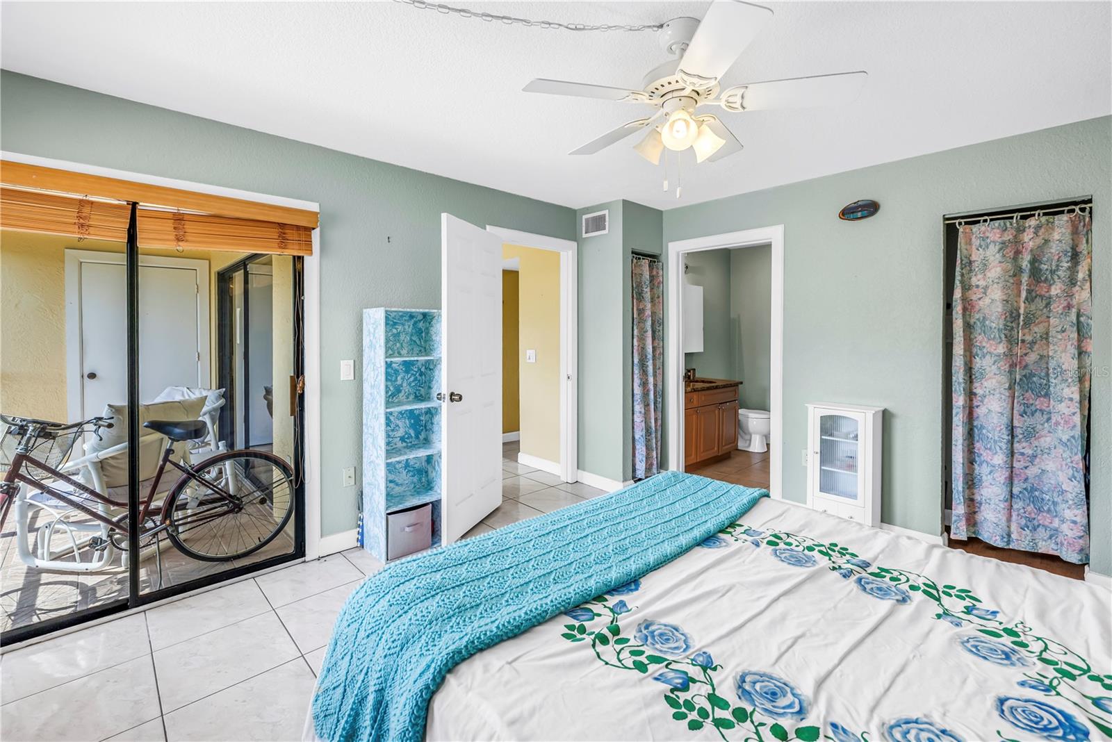 ARBOR GROVE CONDO - Residential