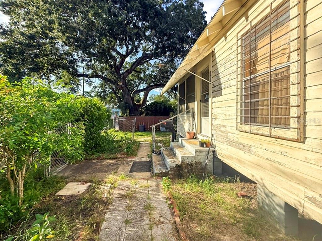 137 BLANCO STREET
