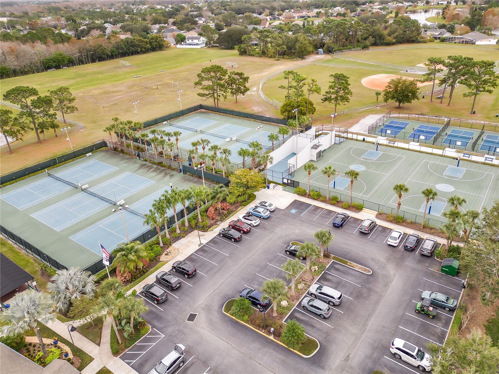 HUCKLEBERRY FIELDS TR N2B - Residential