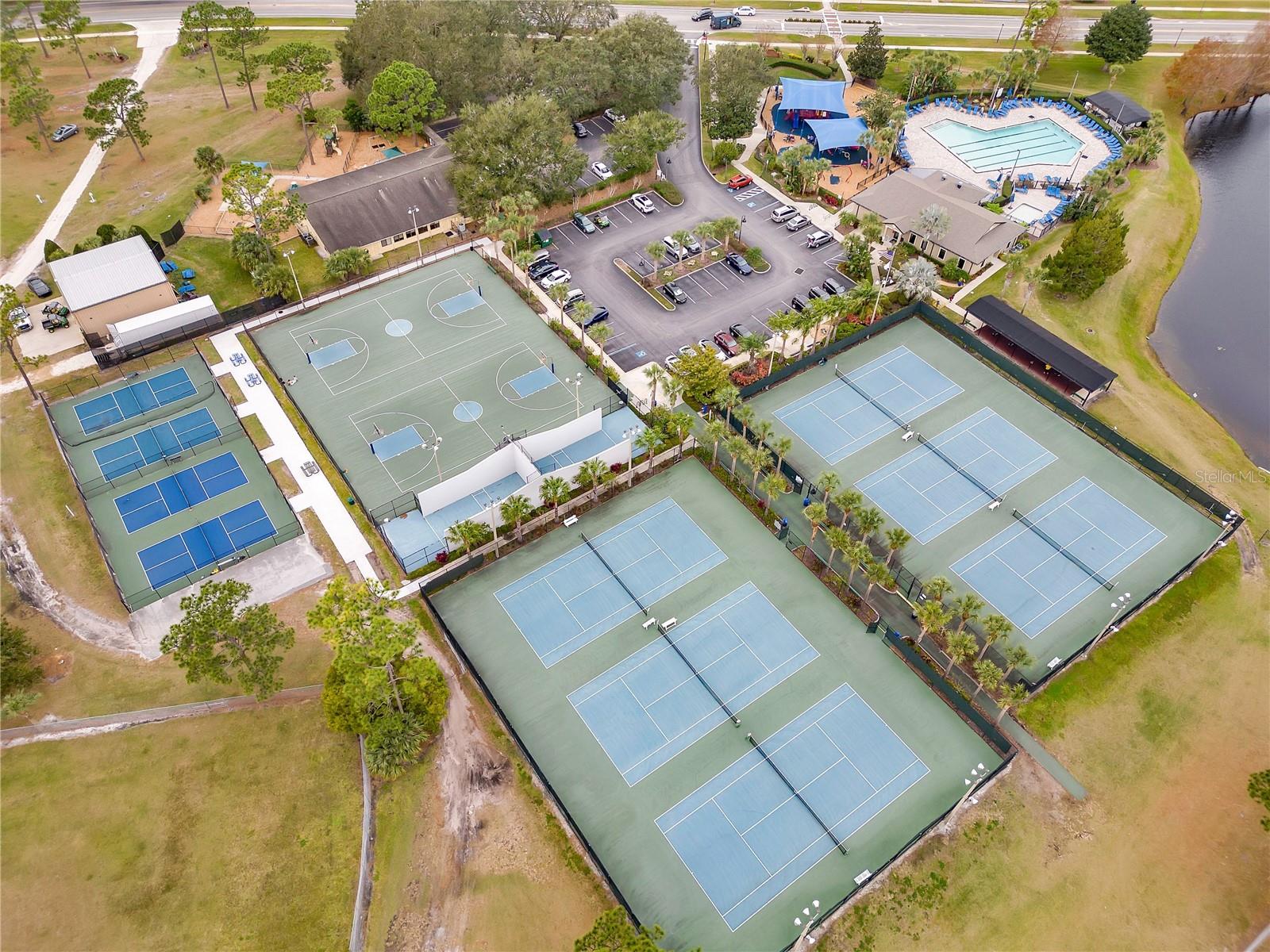 HUCKLEBERRY FIELDS TR N2B - Residential