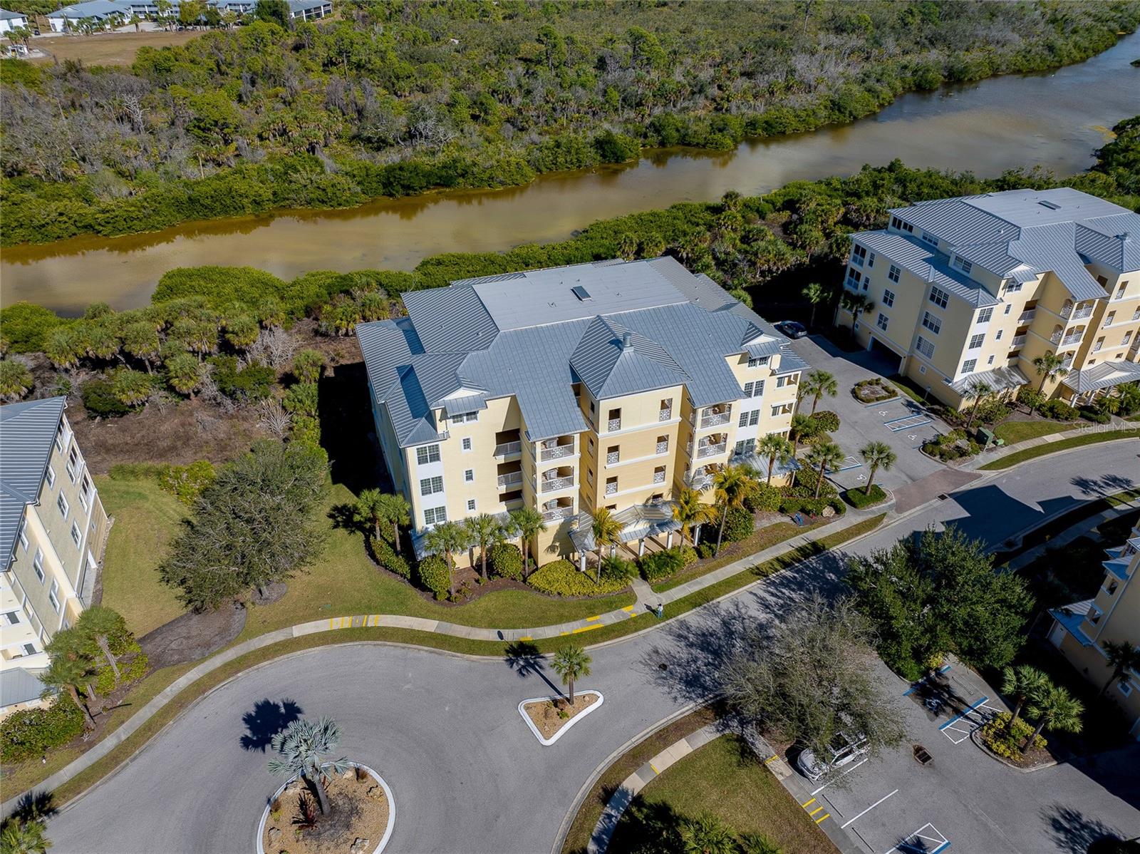 HAMMOCKS PRESERVE PH 01 - Residential