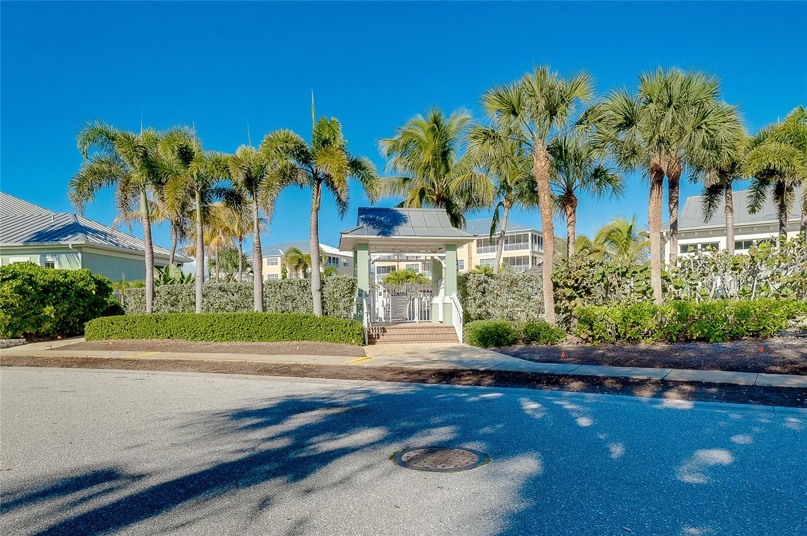 HAMMOCKS PRESERVE PH 01 - Residential