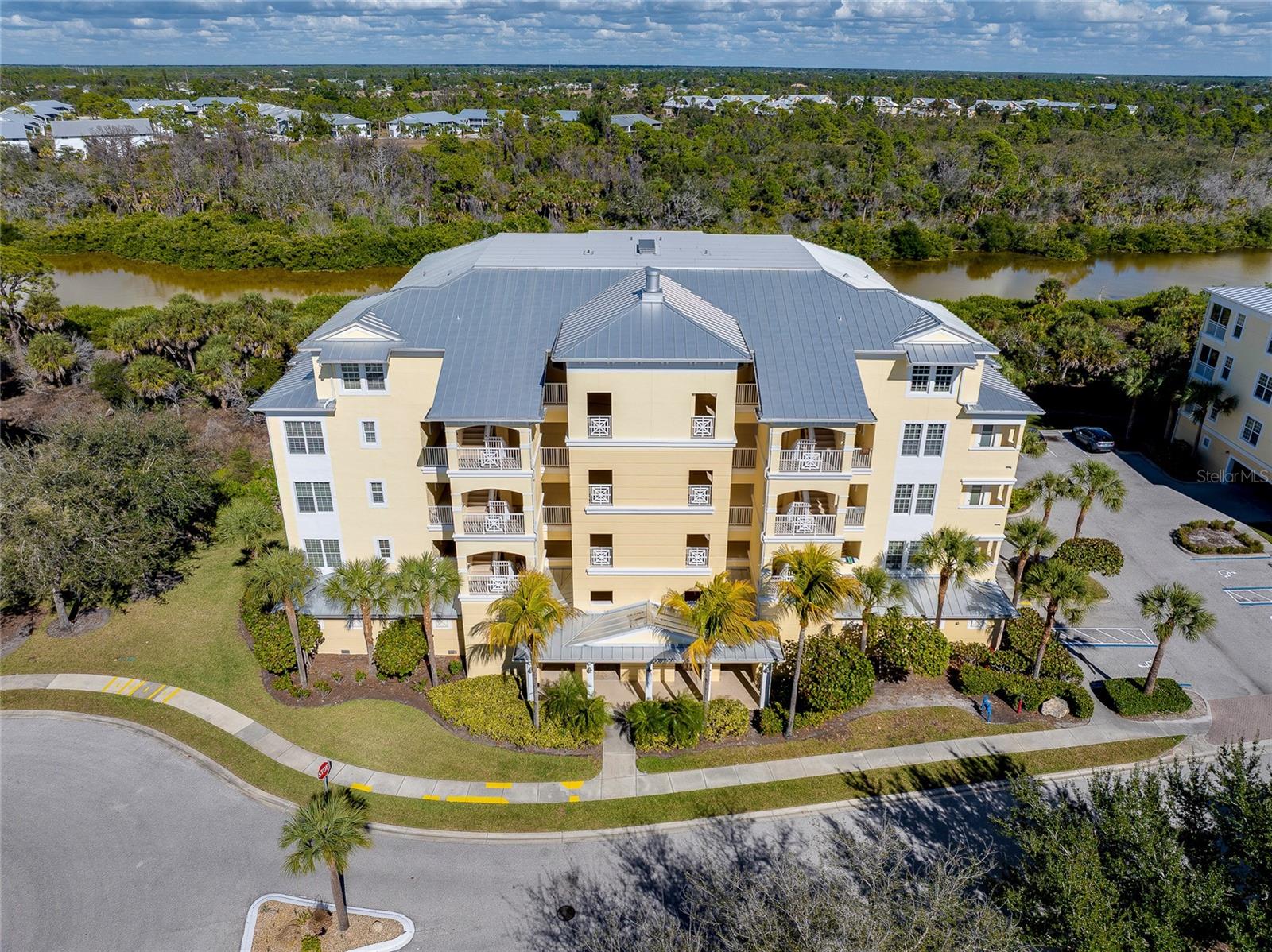 HAMMOCKS PRESERVE PH 01 - Residential