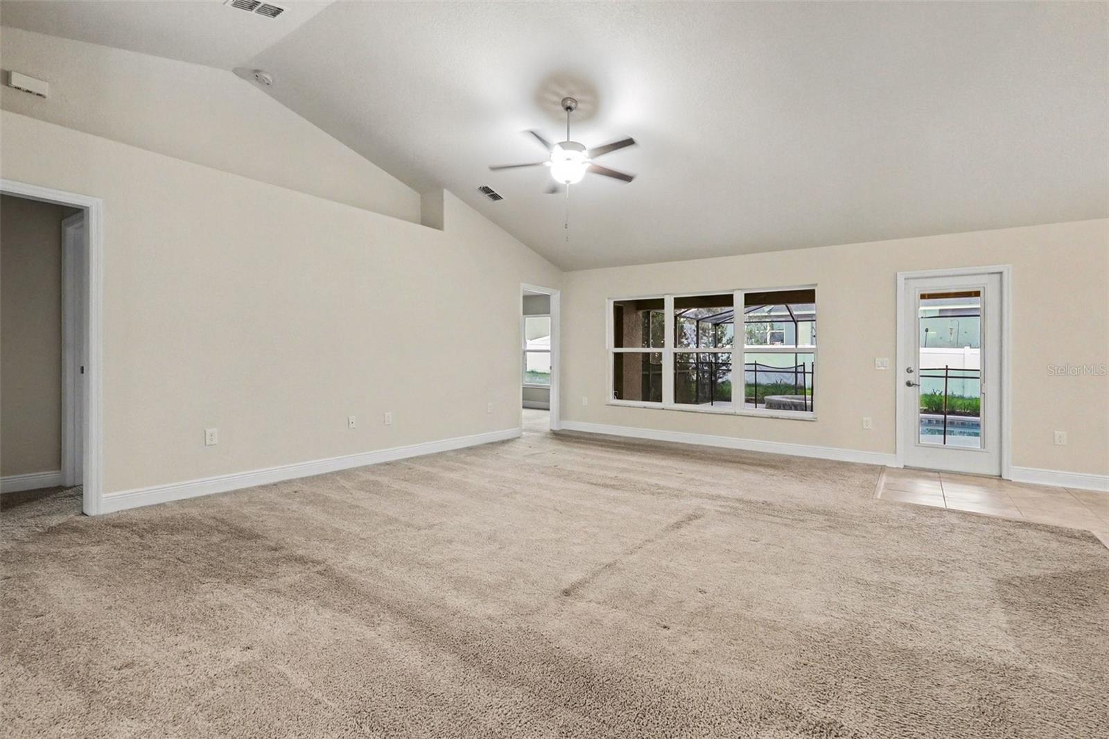 EAGLE CREST - Residential