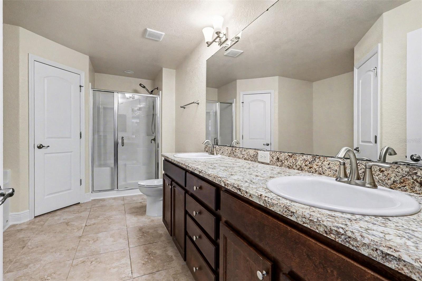 EAGLE CREST - Residential