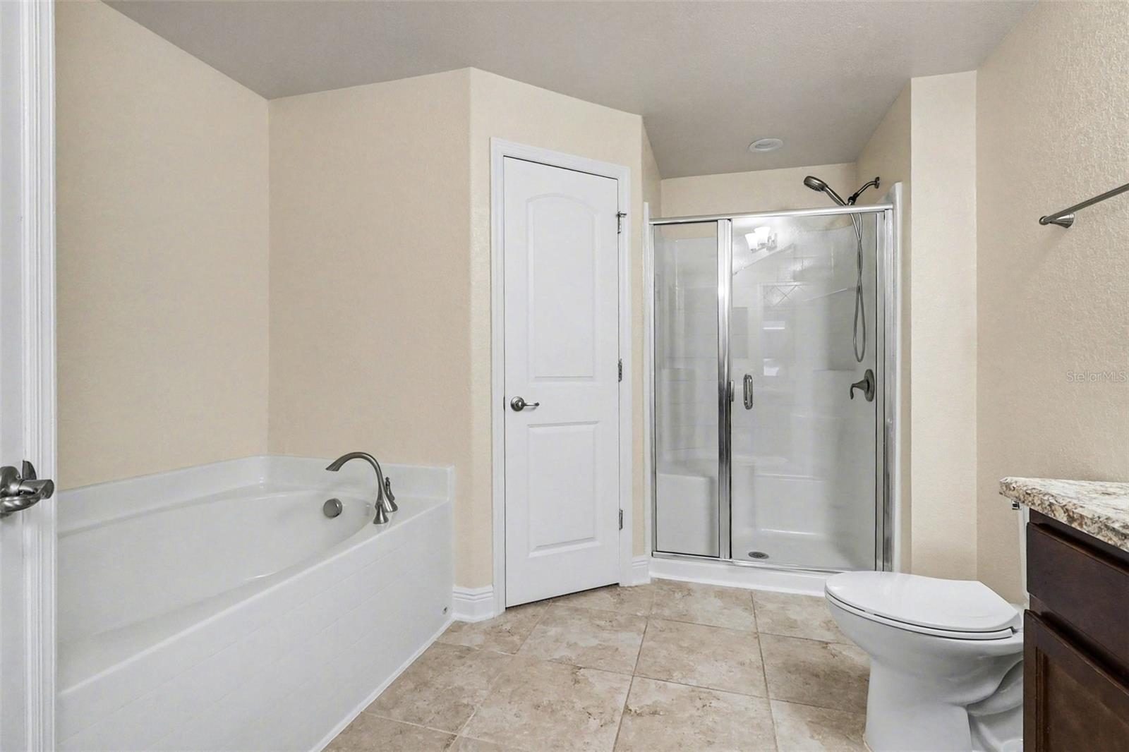 EAGLE CREST - Residential