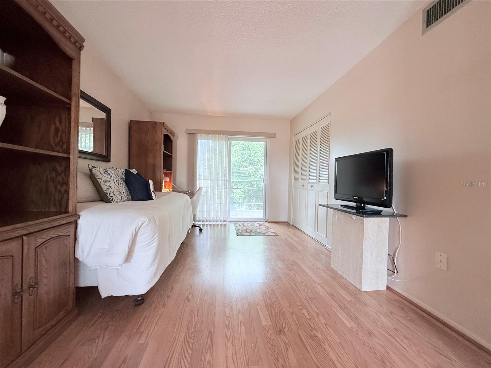 IRONWOOD FIFTEENTH - Residential