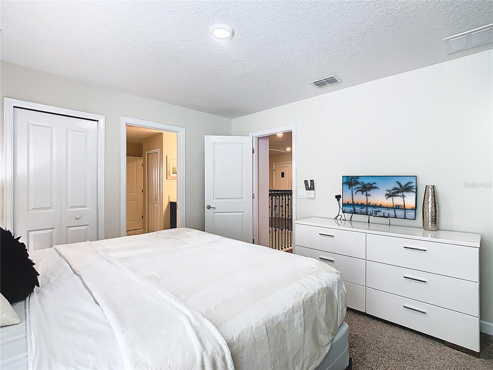 STOREY LAKE PH 3 - Residential