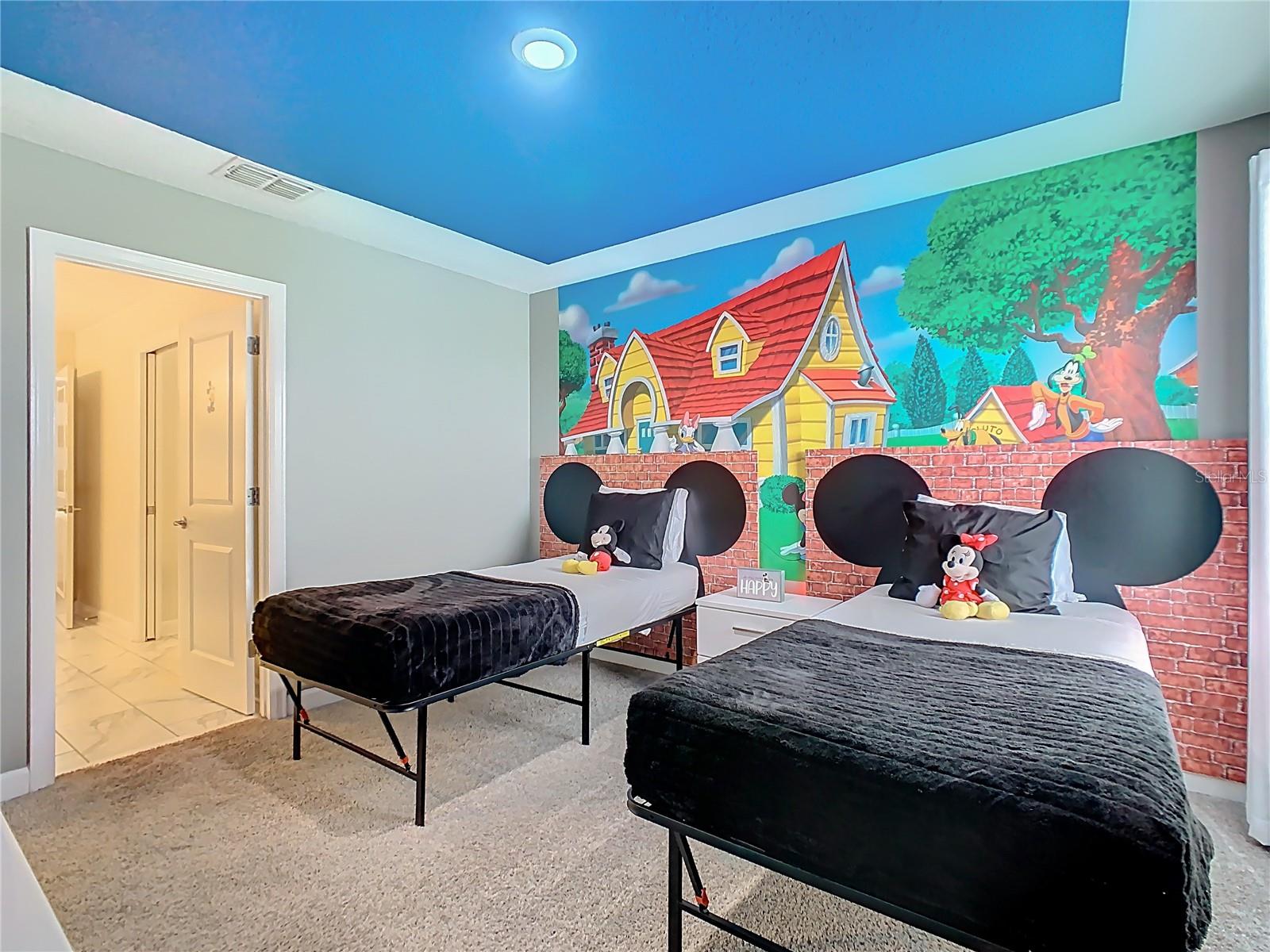 STOREY LAKE PH 3 - Residential