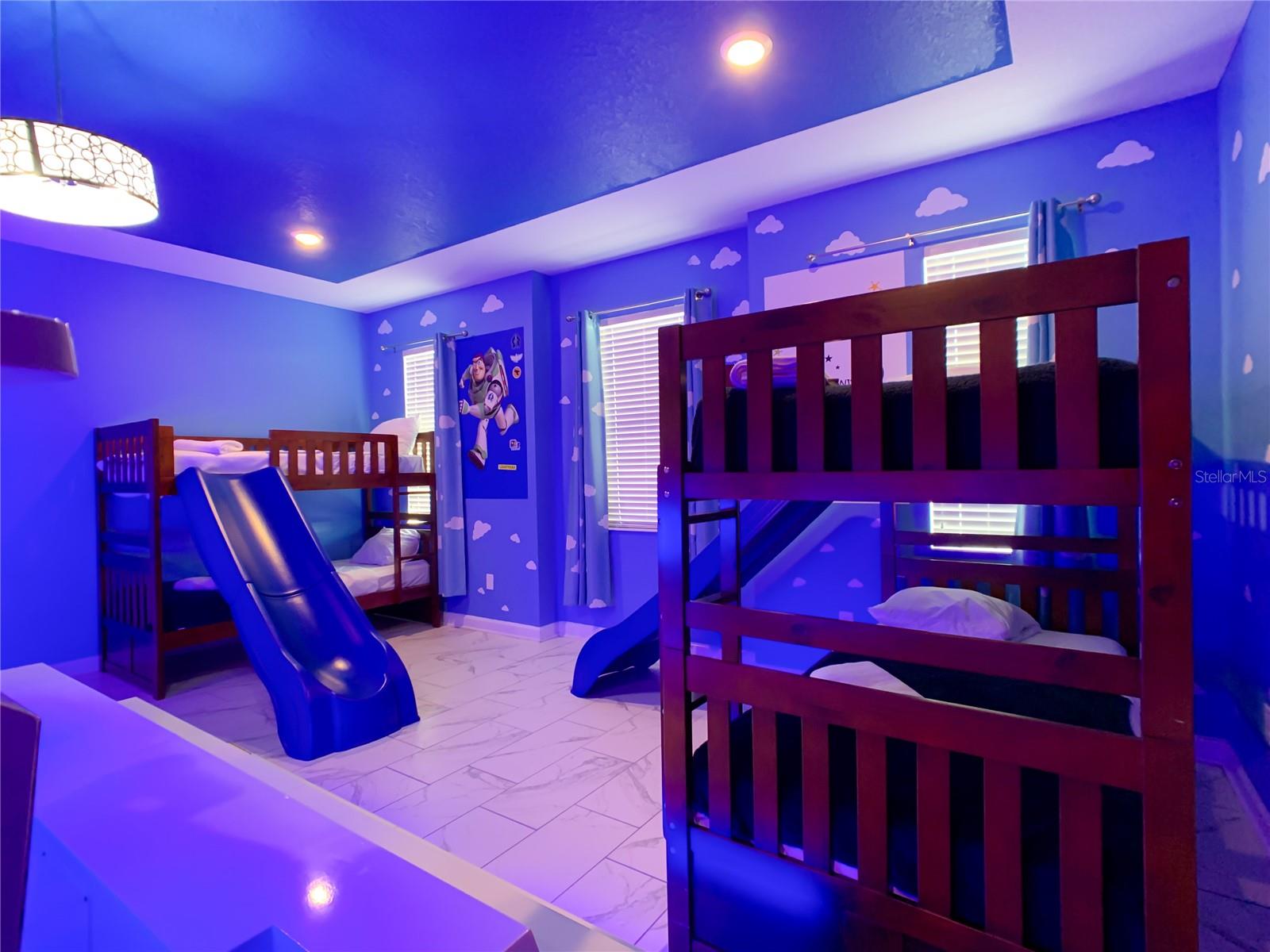 STOREY LAKE PH 3 - Residential