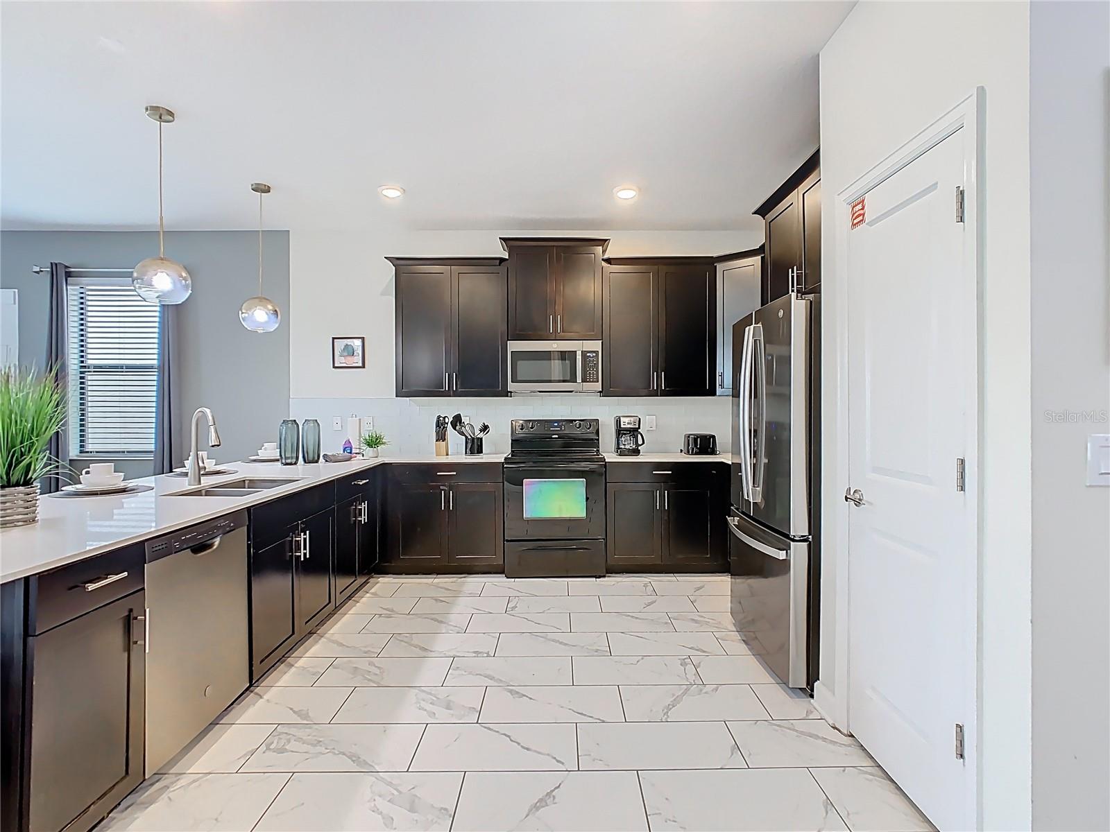 STOREY LAKE PH 3 - Residential