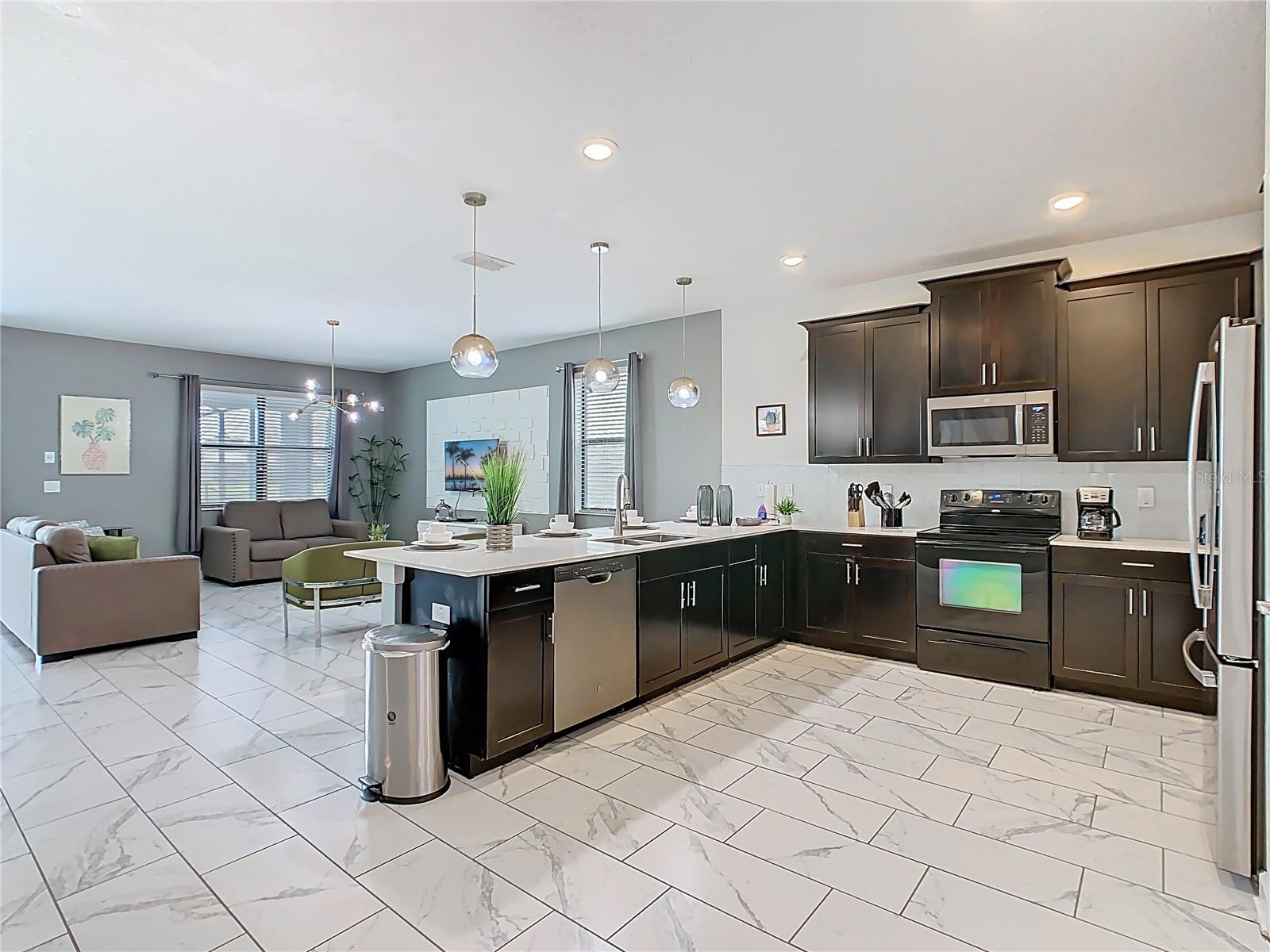 STOREY LAKE PH 3 - Residential