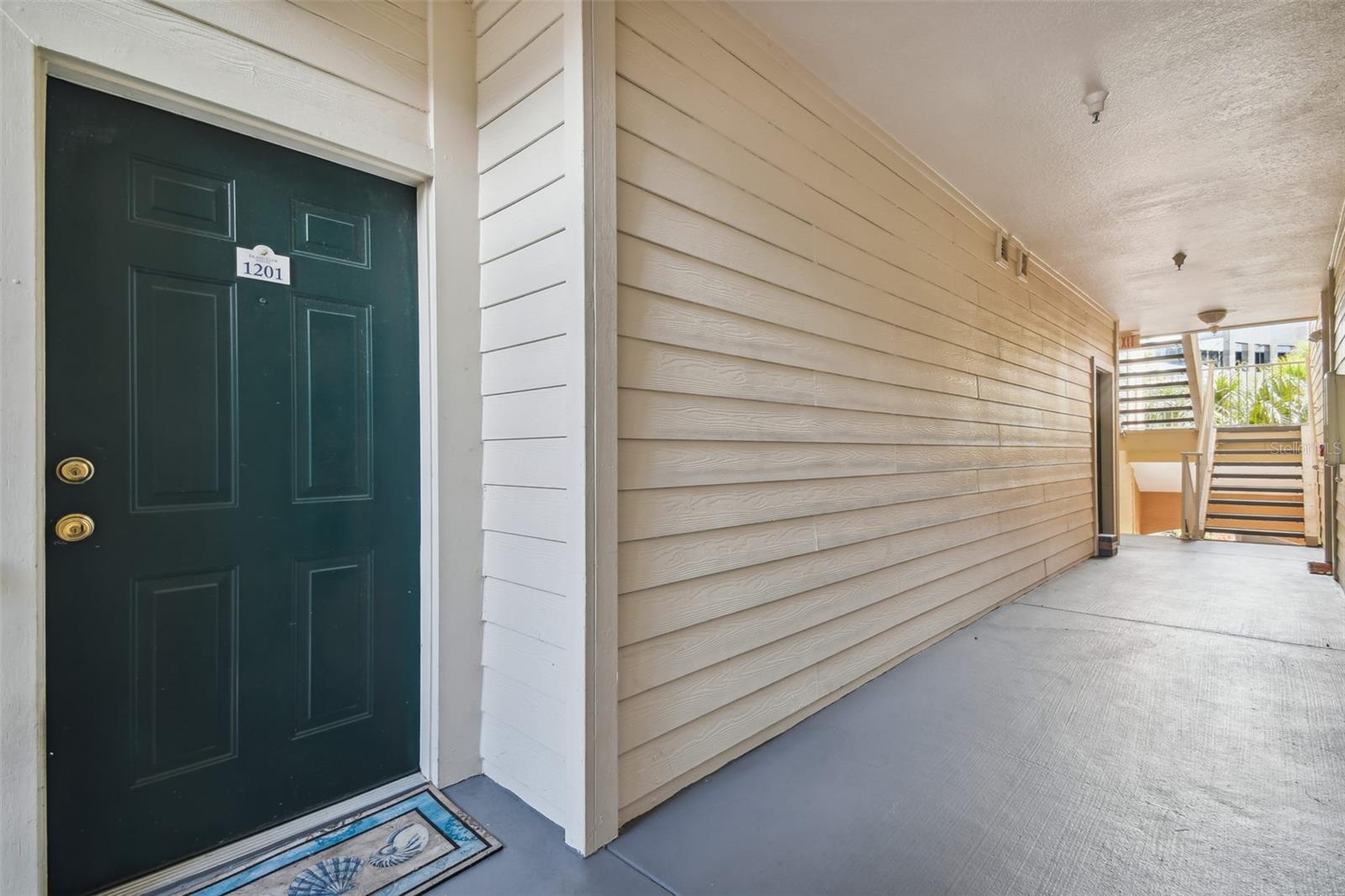 1201 BAY CLUB CIRCLE