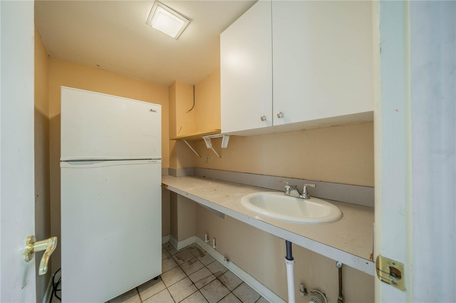 UNPLATTED - Commercial Lease