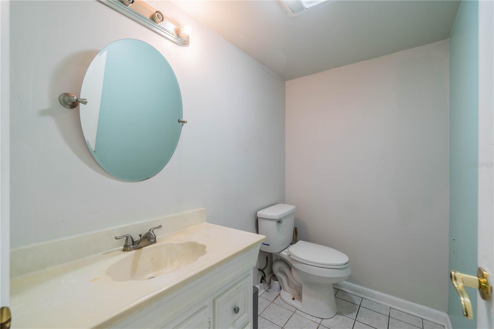 UNPLATTED - Commercial Lease