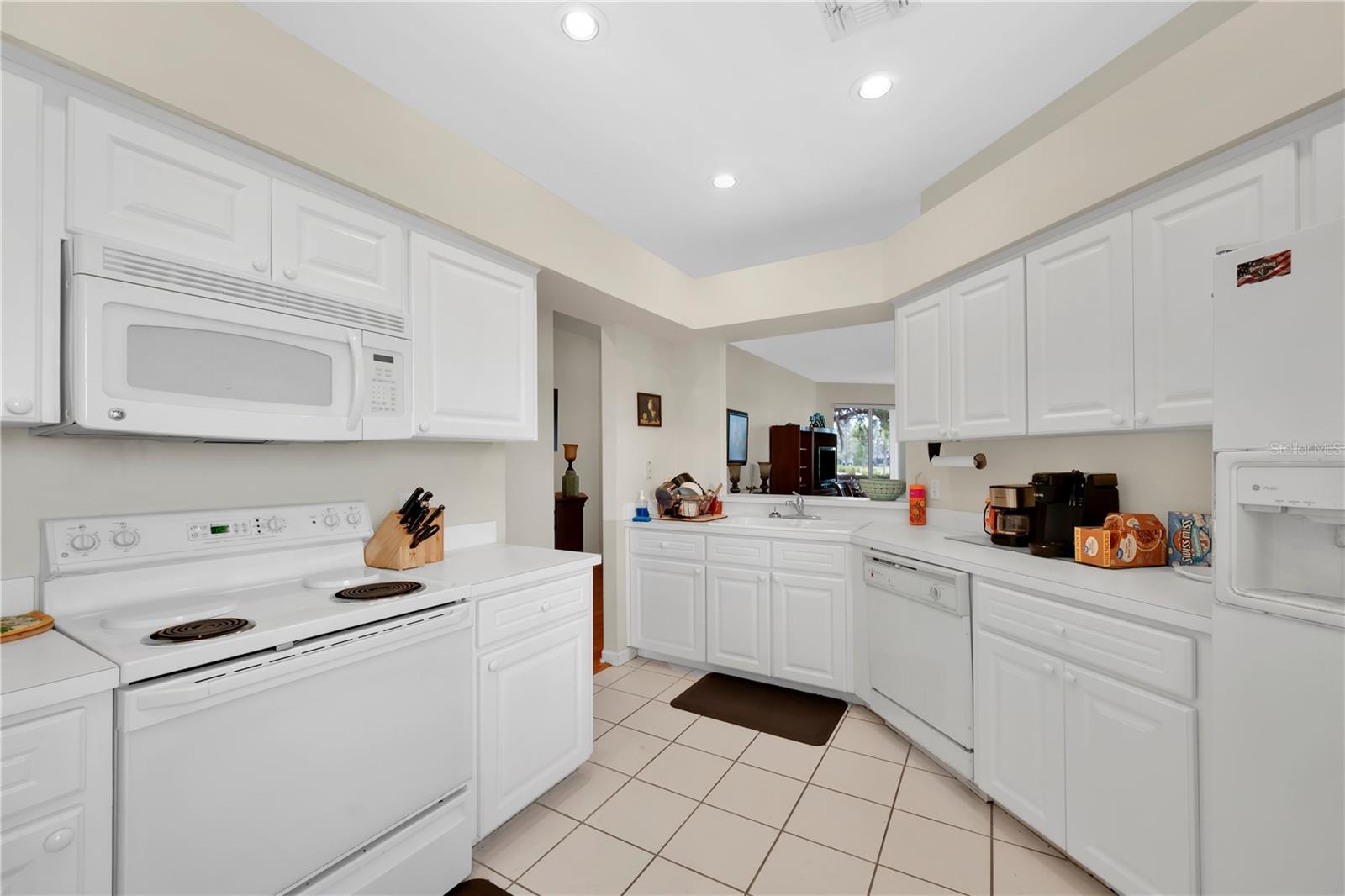 ENCLAVE AT GRASSLANDS A CONDO - Residential