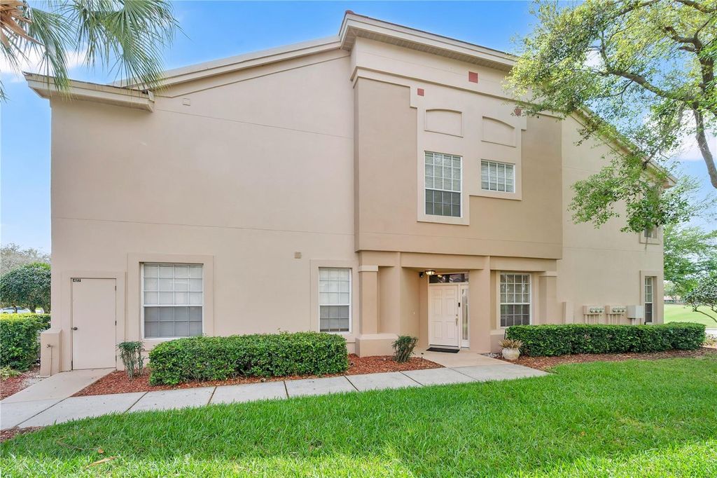 Photo of 427 Enclave Place #427, Lakeland, FL 33803 (MLS # L4960502)