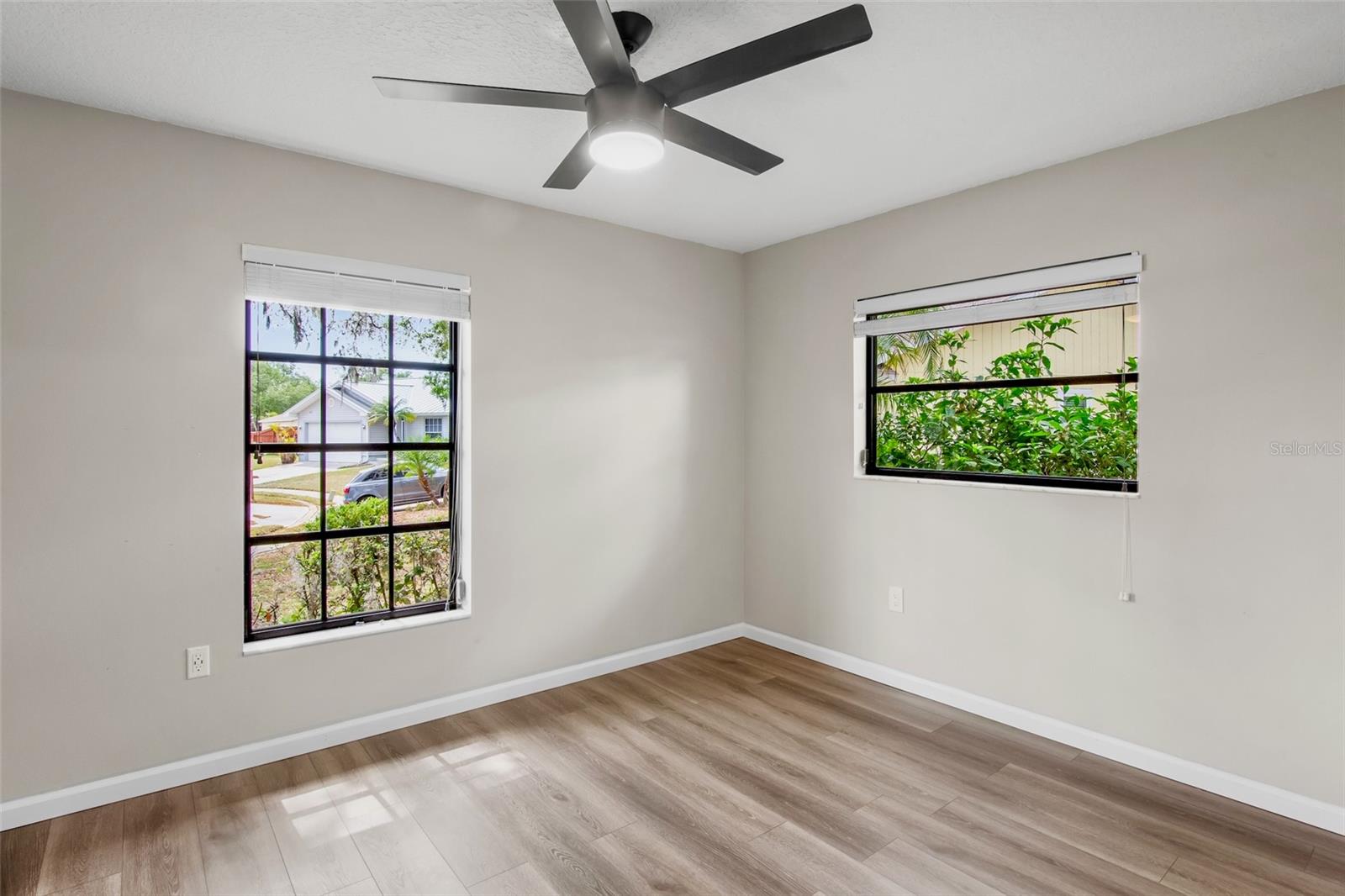 COLONIAL OAKS - Residential