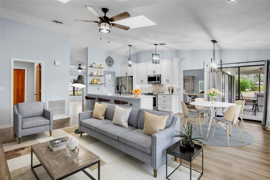 Photo of 2529 Rustic Oak Ct, Sarasota, FL 34232 (MLS # A4680552)