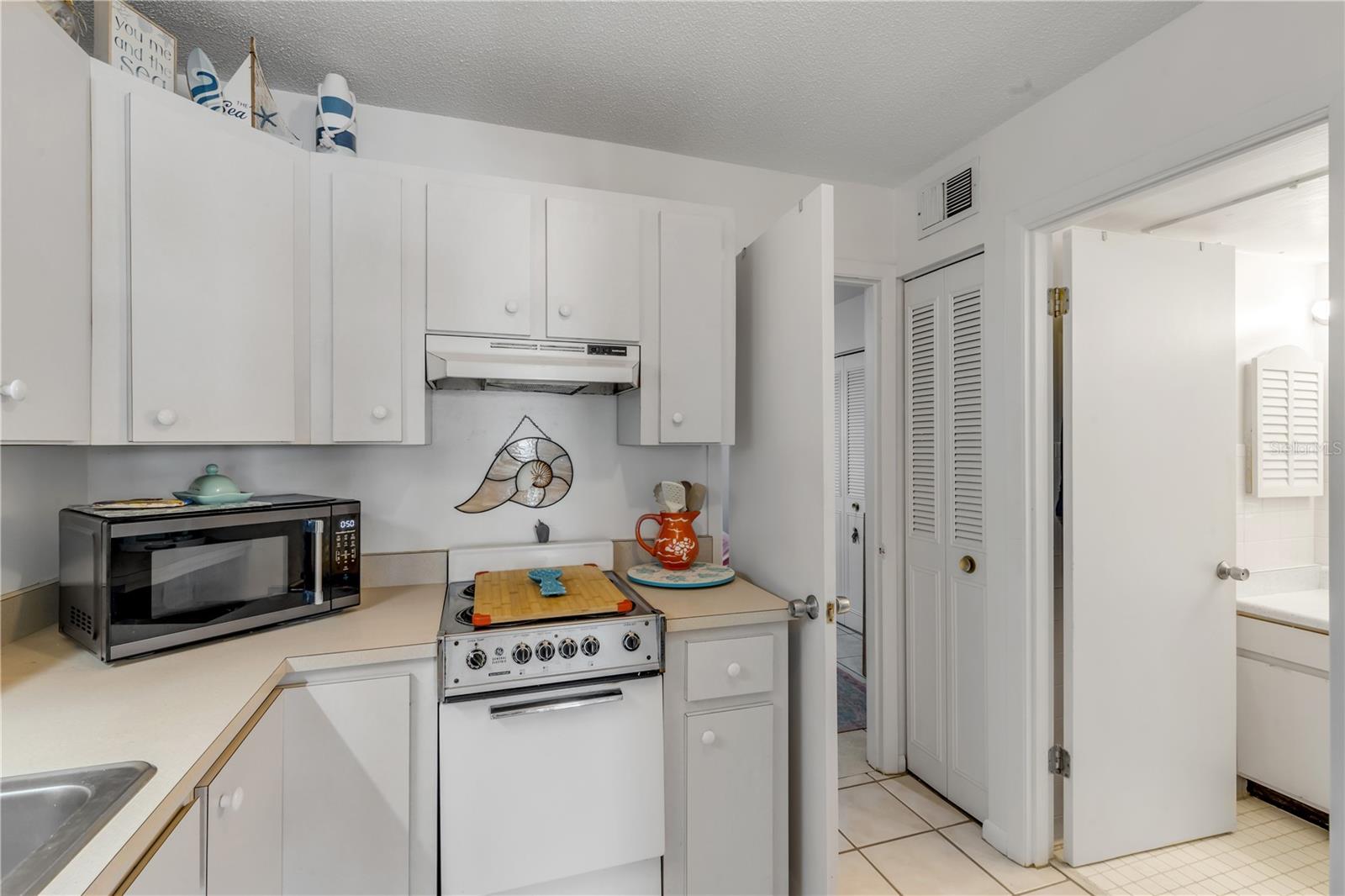 CORONADO ARMS CONDO - Residential