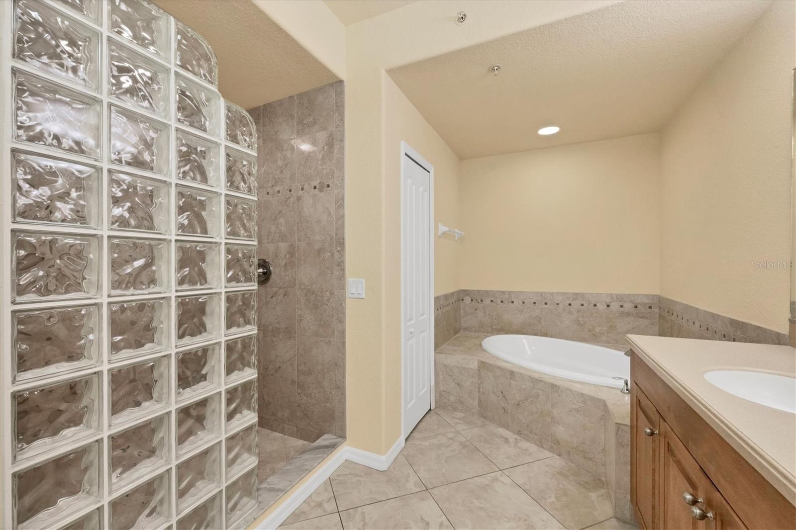 SAN LINO - Residential