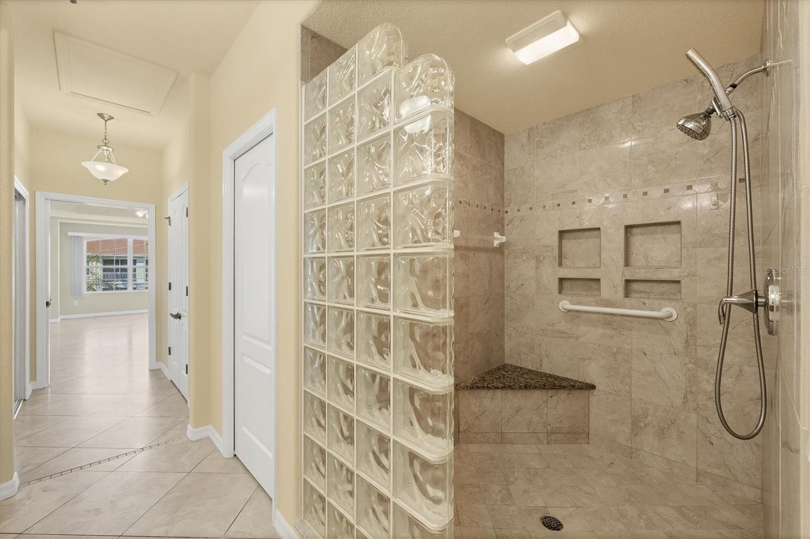 SAN LINO - Residential