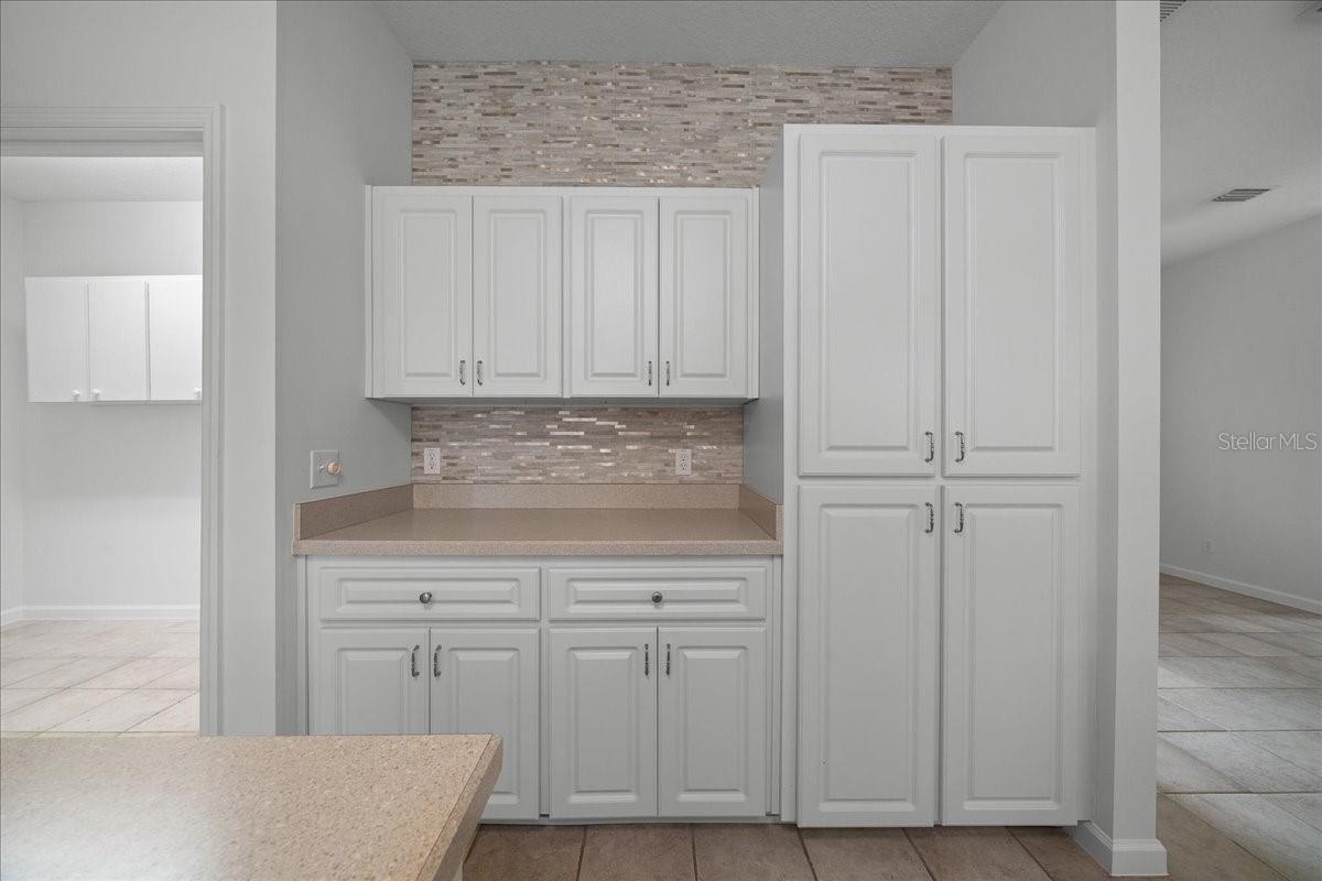 OCALA PALMS UN 09 - Residential Lease