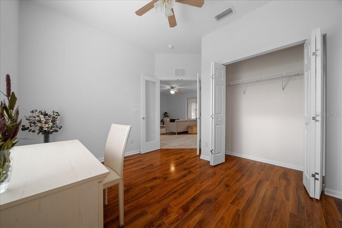 OCALA PALMS UN 09 - Residential Lease