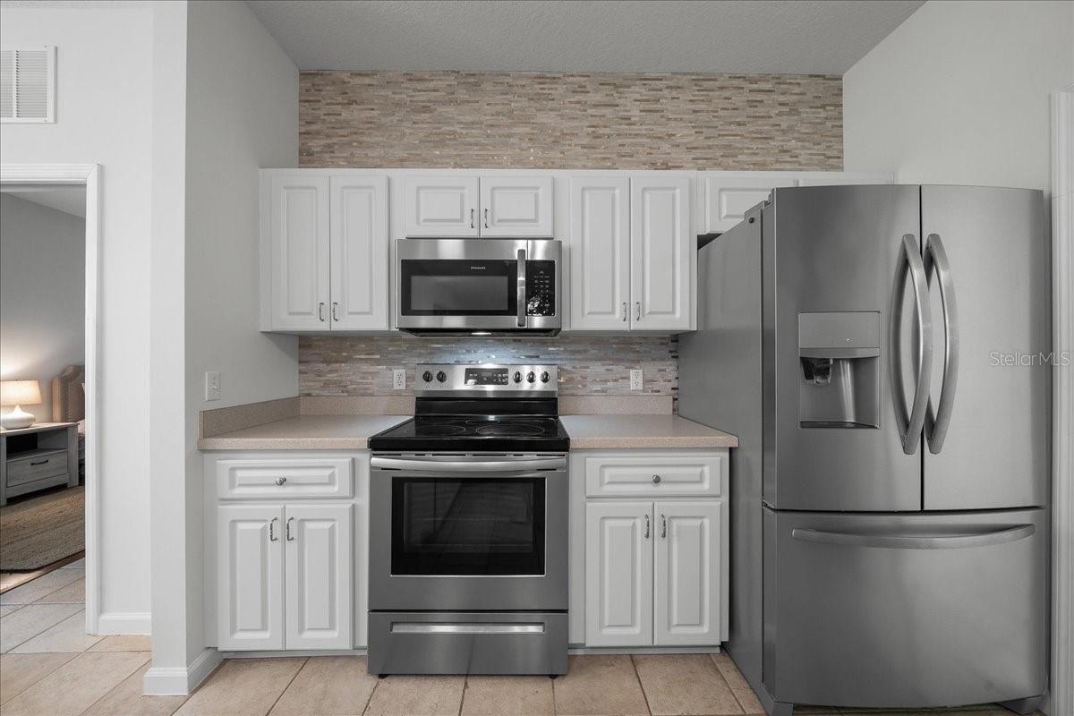 OCALA PALMS UN 09 - Residential Lease