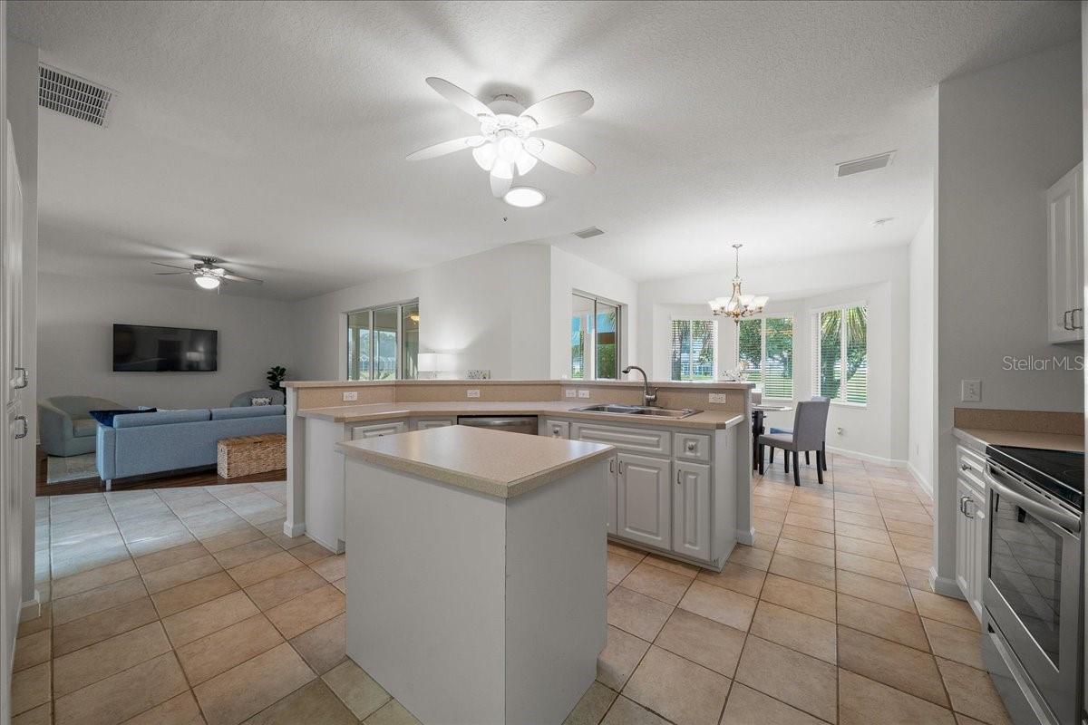 OCALA PALMS UN 09 - Residential Lease