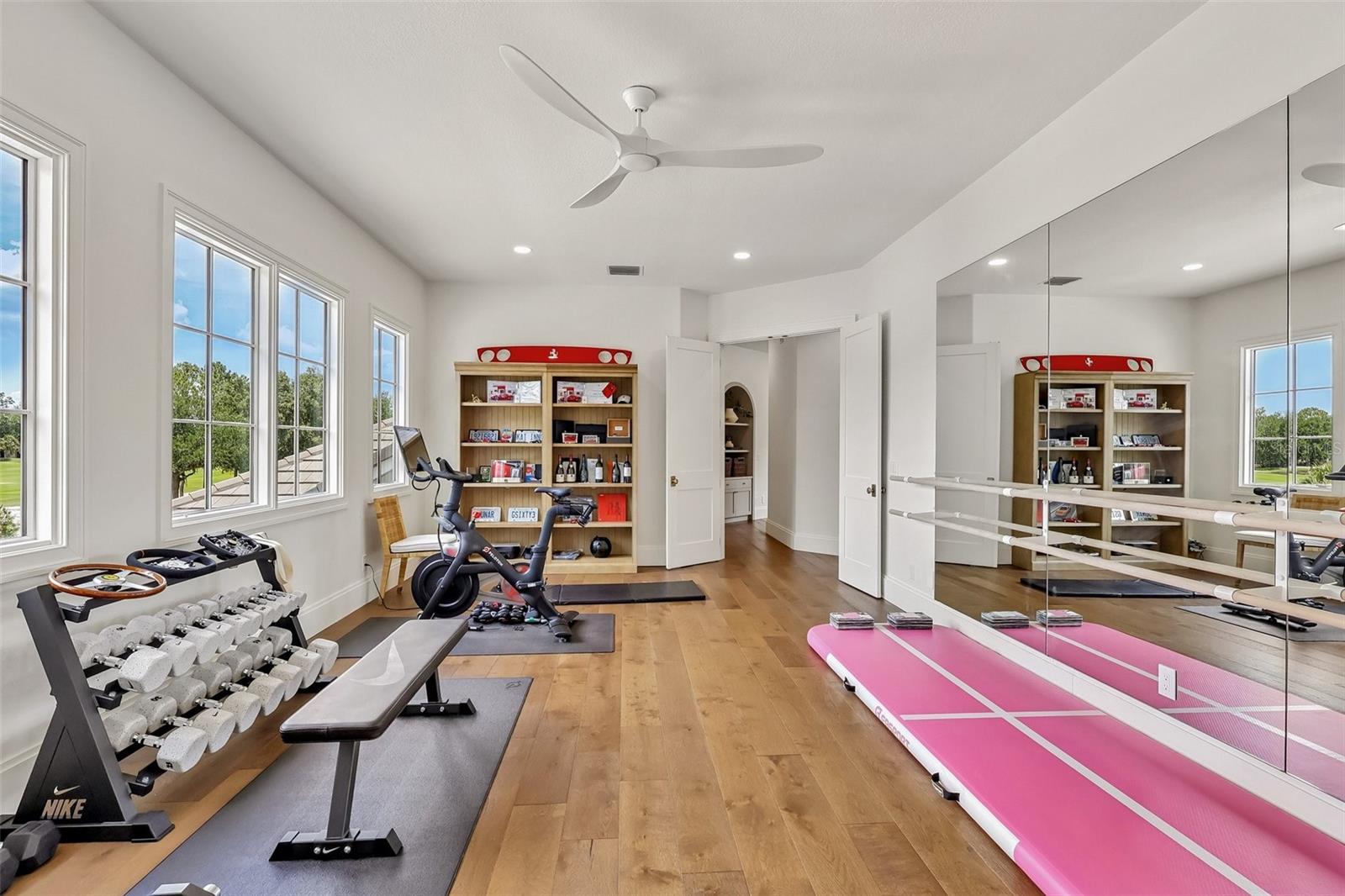 KEENES POINTE - Residential