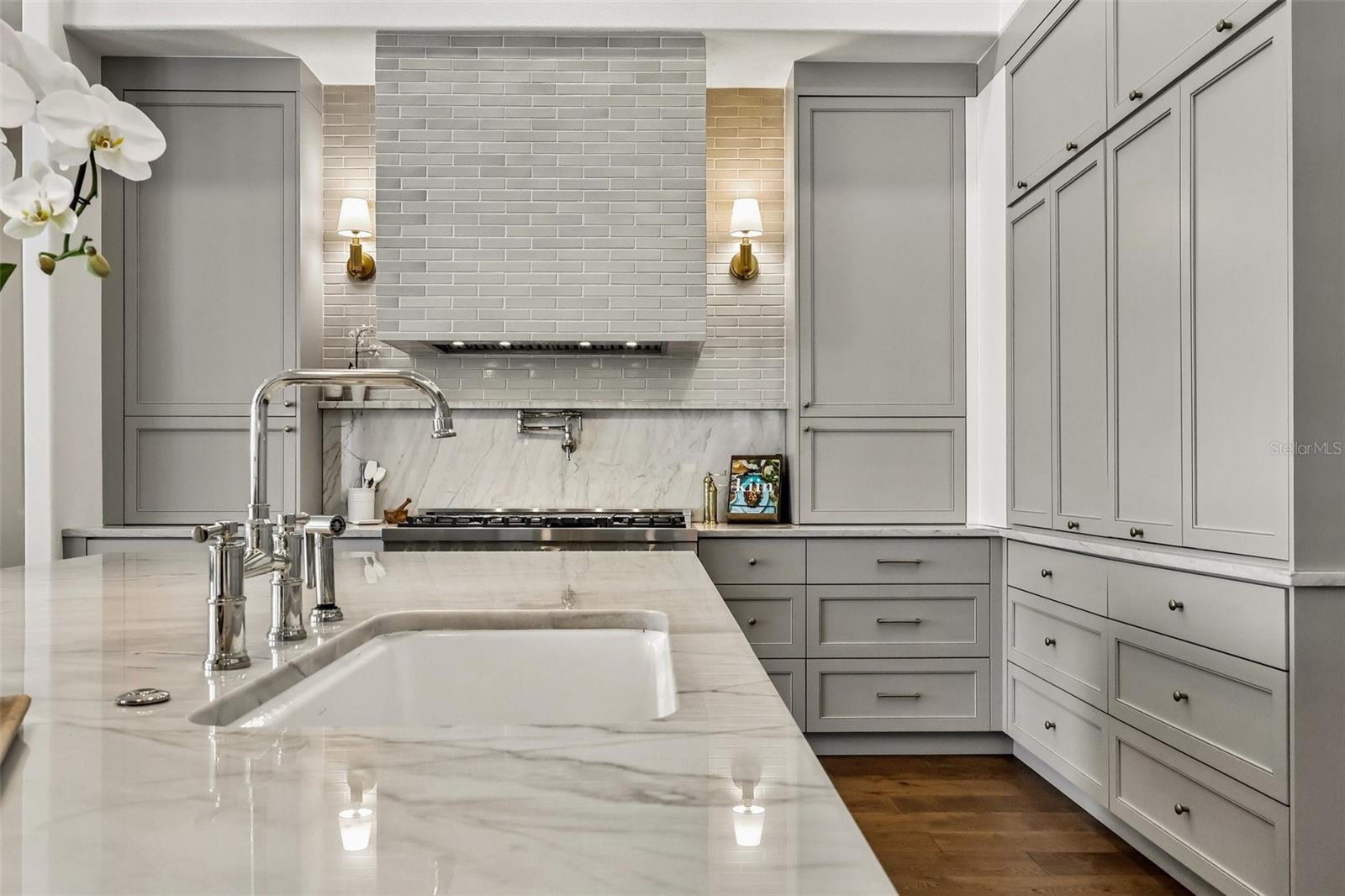 KEENES POINTE - Residential