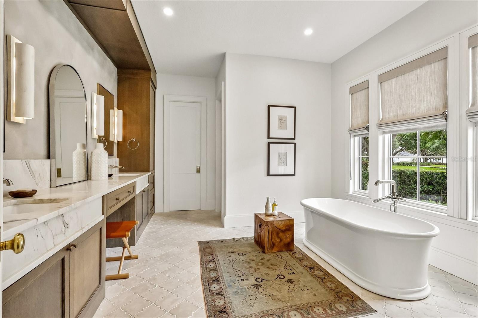 KEENES POINTE - Residential