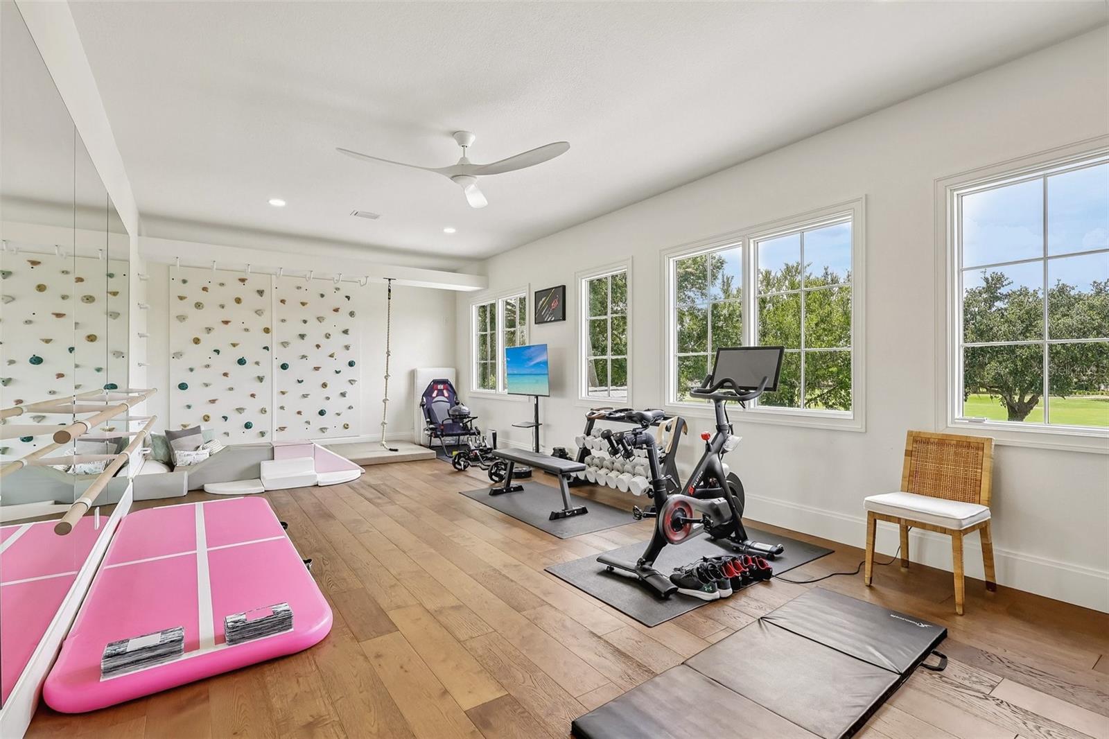 KEENES POINTE - Residential