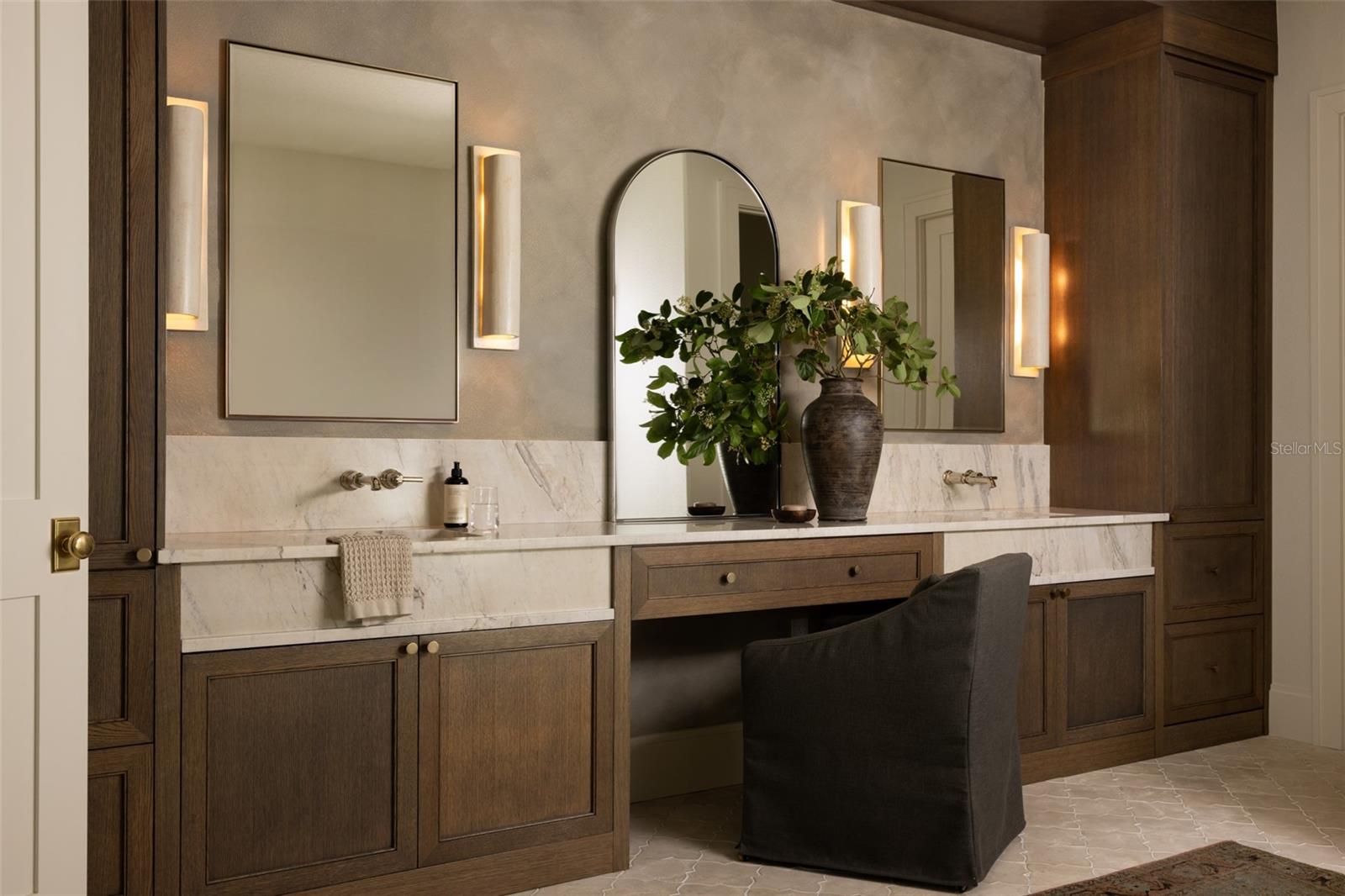 KEENES POINTE - Residential