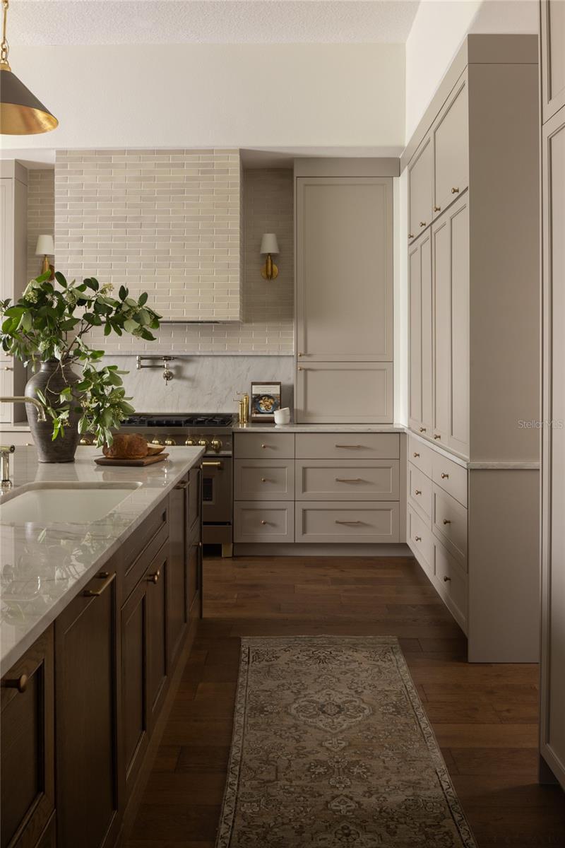 KEENES POINTE - Residential