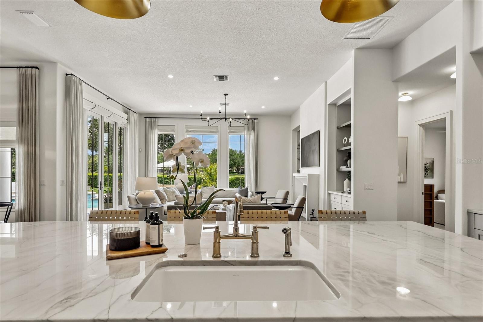 KEENES POINTE - Residential