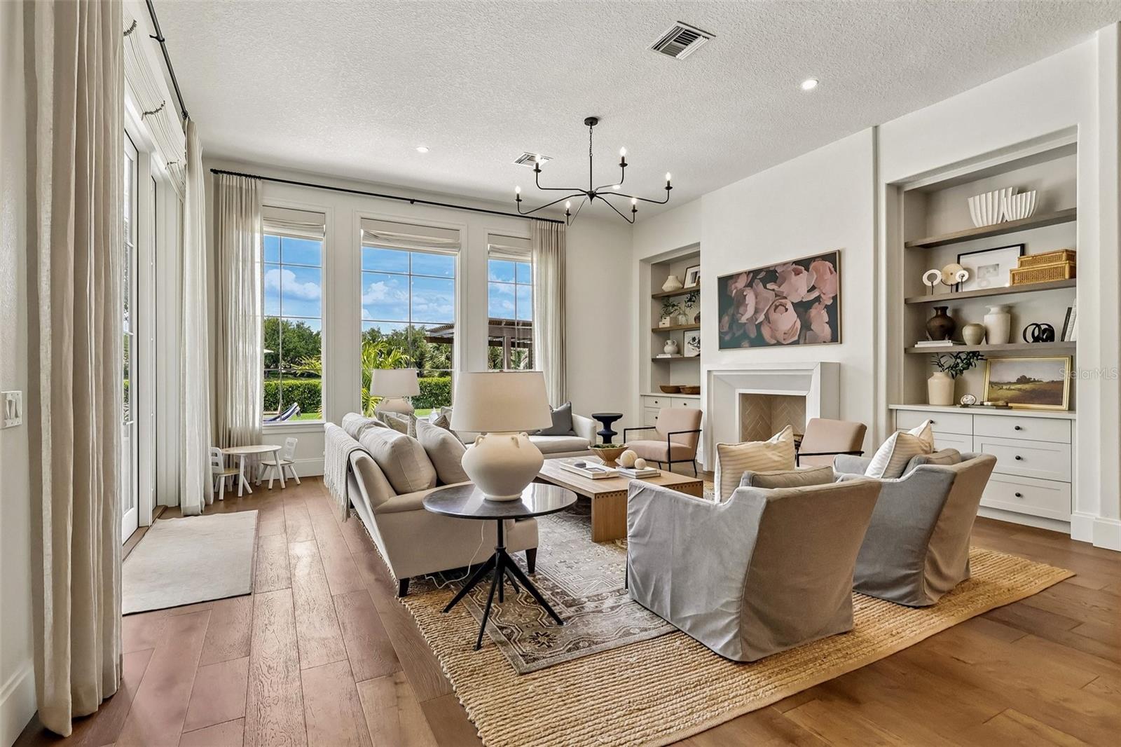 KEENES POINTE - Residential