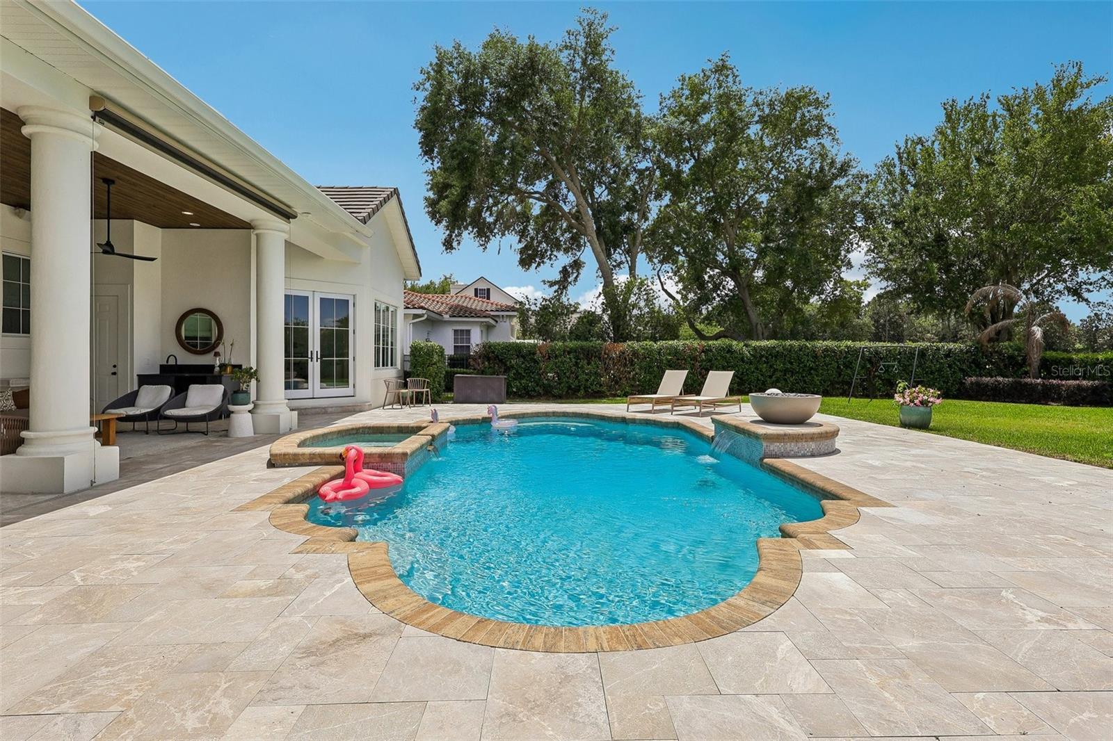 KEENES POINTE - Residential