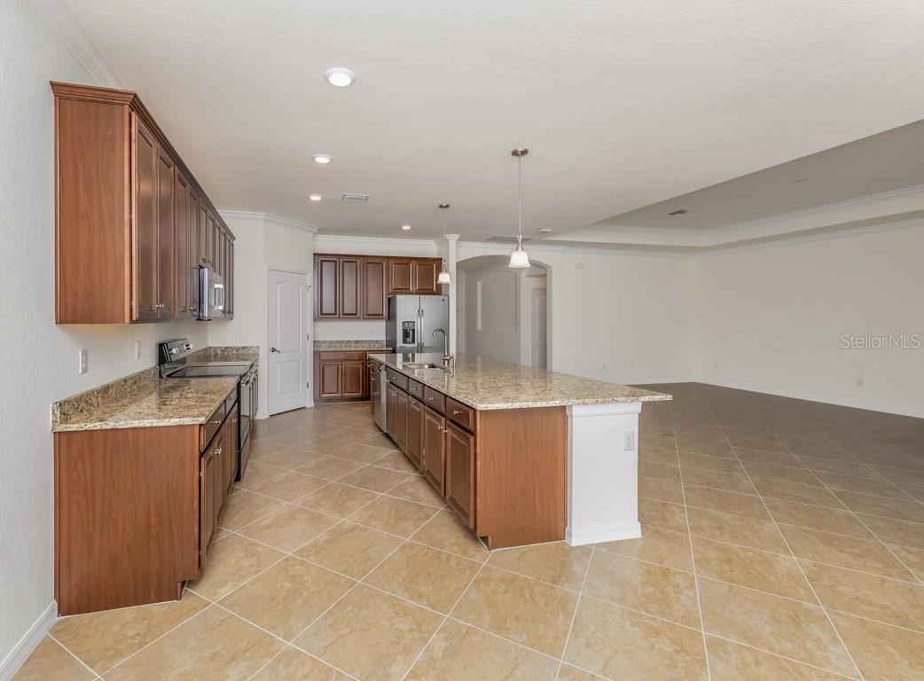 GRAN PARADISO - Residential Lease