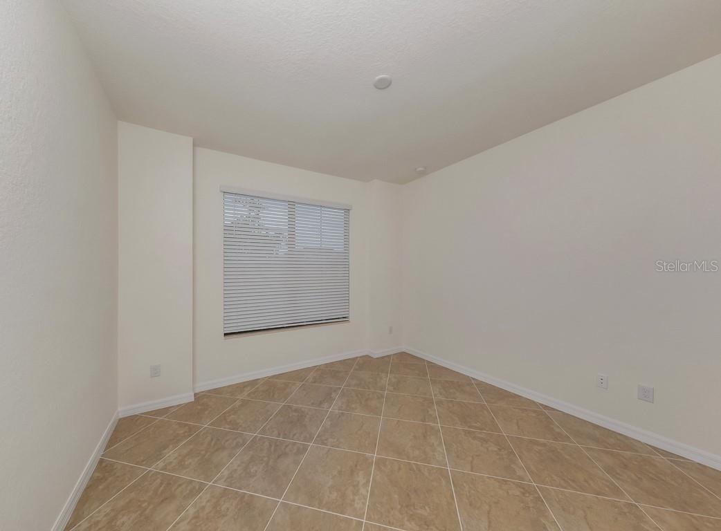 GRAN PARADISO - Residential Lease