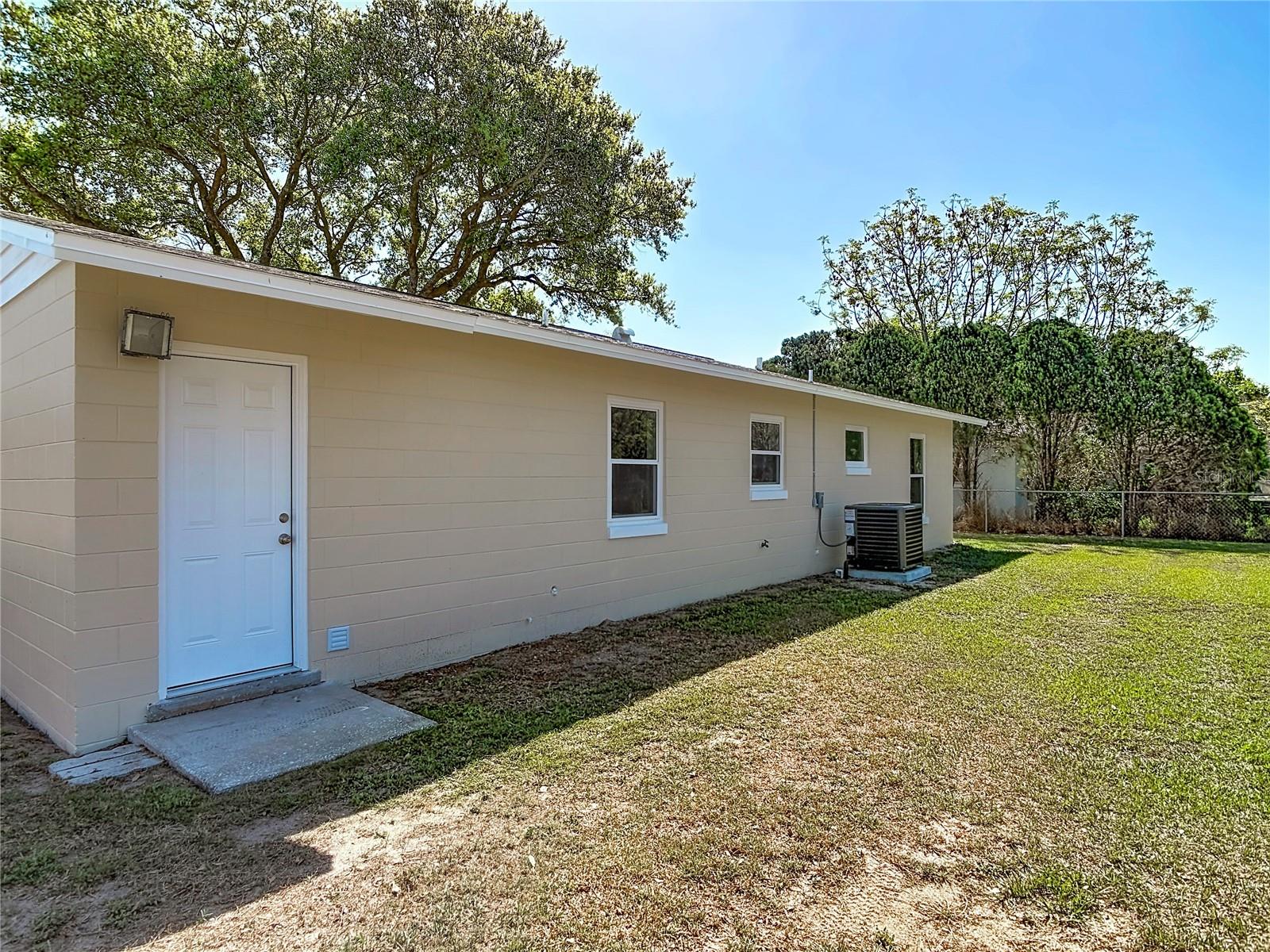 EUSTIS DOROTHY ESTATES SUB - Residential