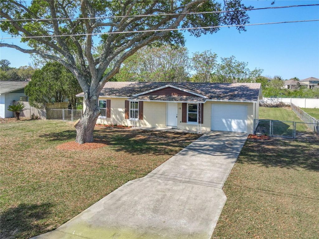 Photo of 12 Kristin Lane, Eustis, FL 32726 (MLS # G5109478)