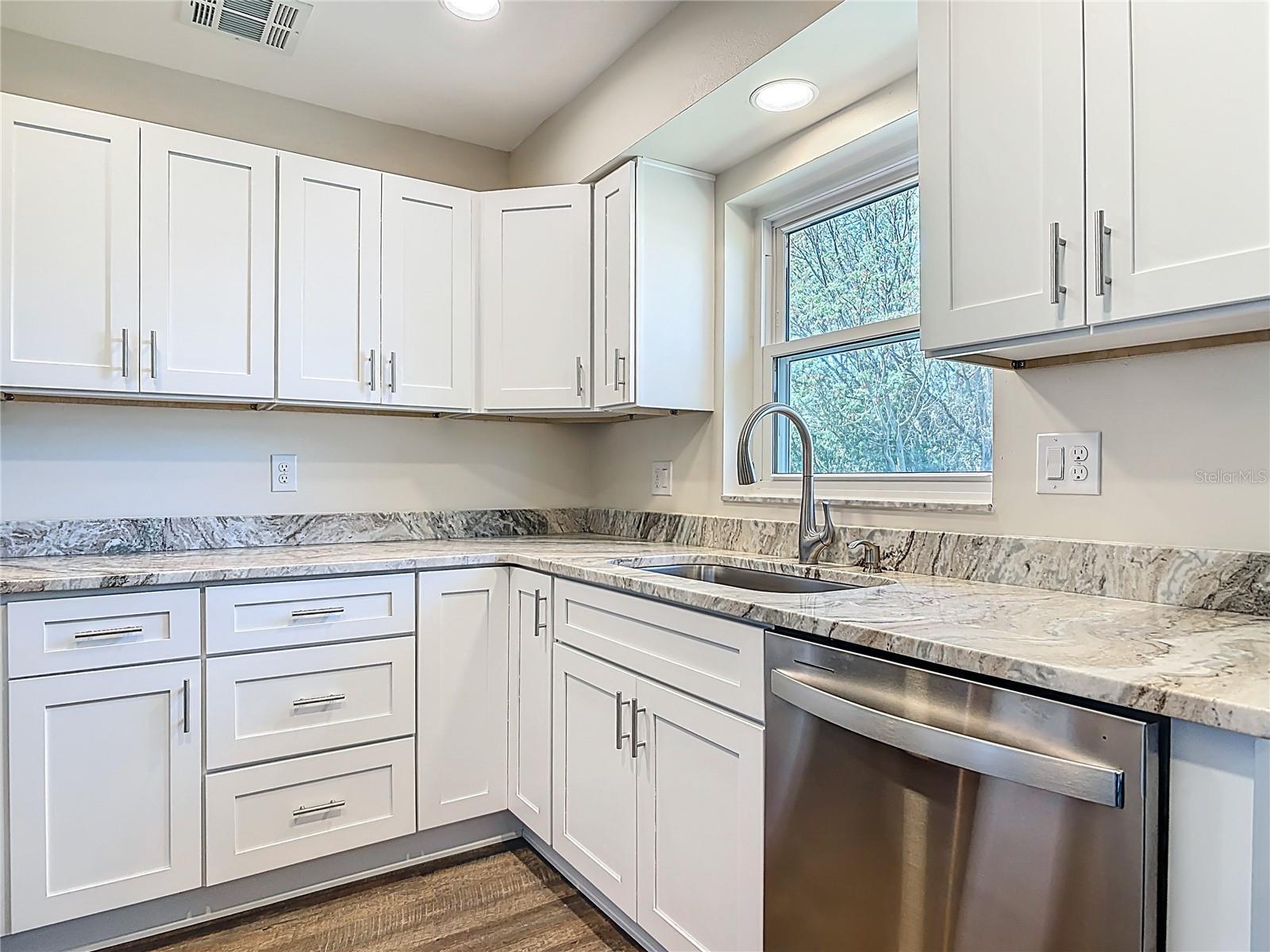 EUSTIS DOROTHY ESTATES SUB - Residential