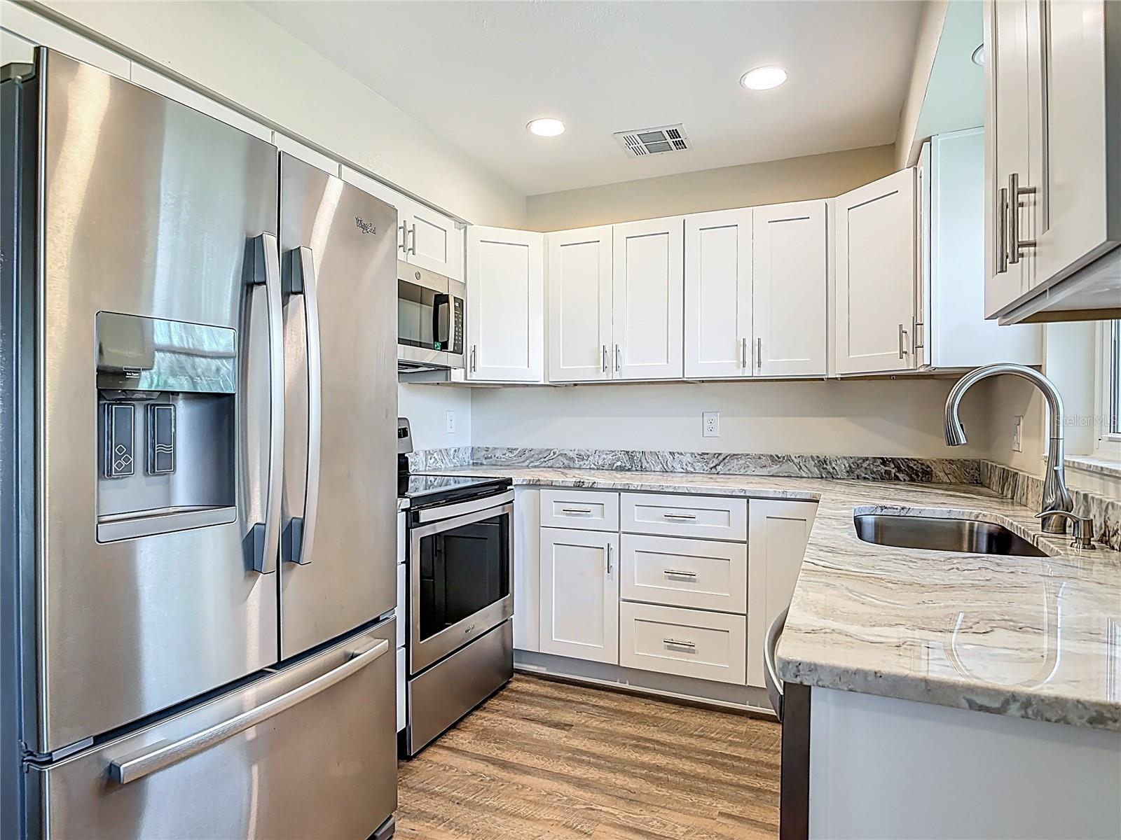 EUSTIS DOROTHY ESTATES SUB - Residential