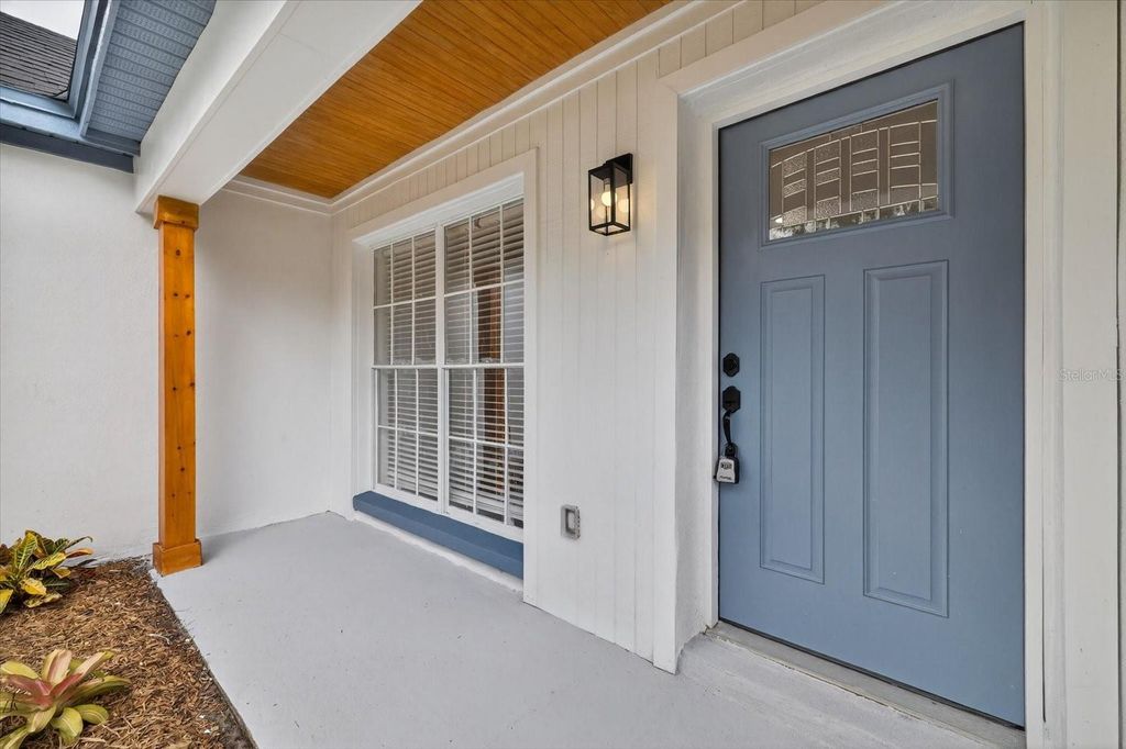 Photo of 1929 Crown Park Drive, Valrico, FL 33594 (MLS # TB8430813)