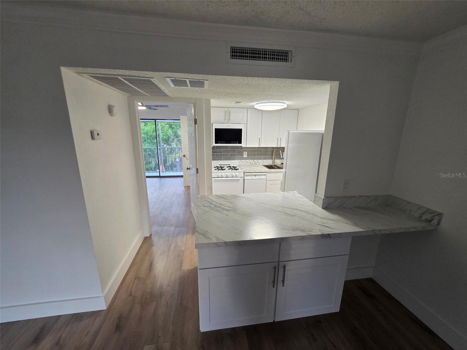 WATERSIDE AT CRANES ROOST - Residential