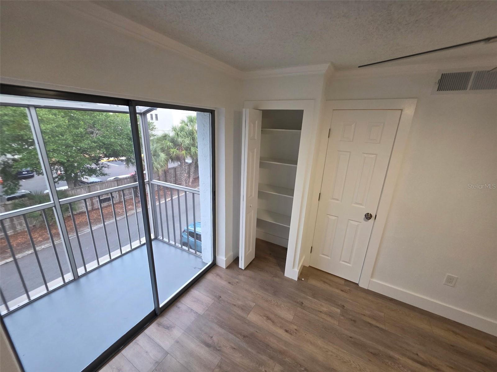 WATERSIDE AT CRANES ROOST - Residential