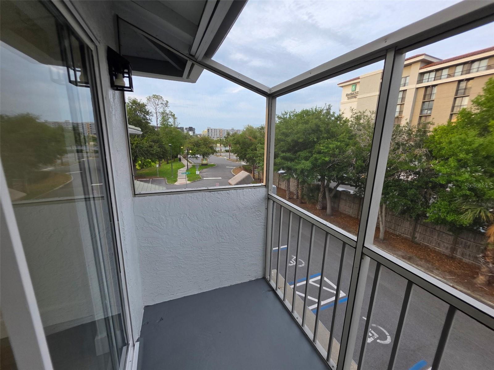 WATERSIDE AT CRANES ROOST - Residential