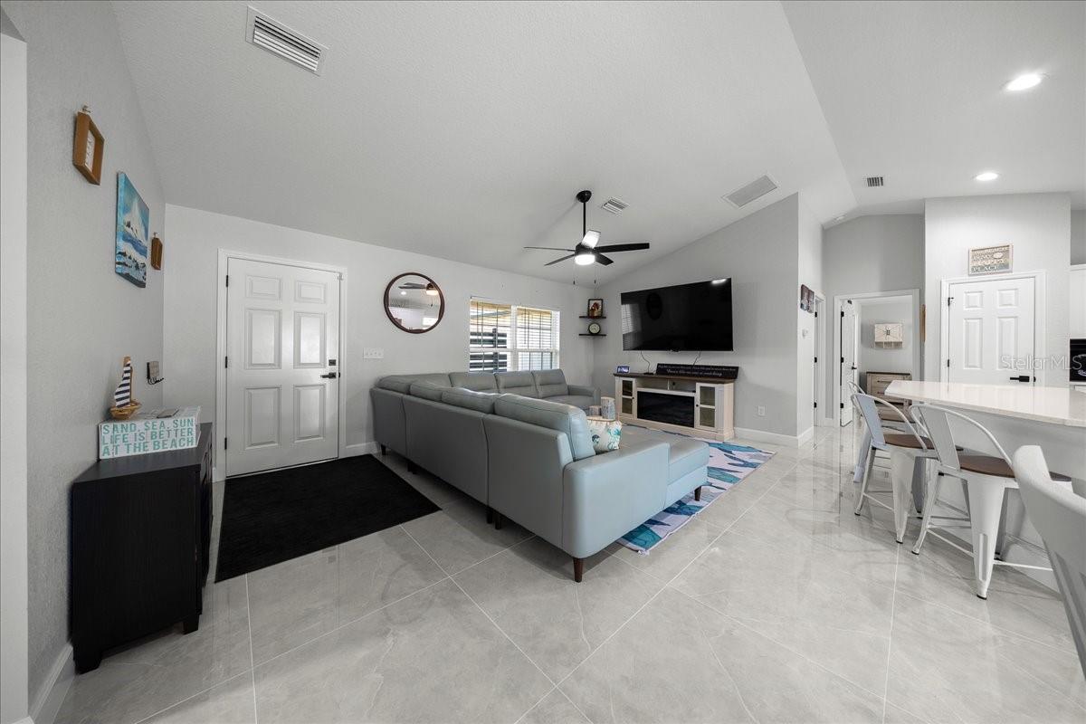 SILVER SPG SHORES UN 12 - Residential